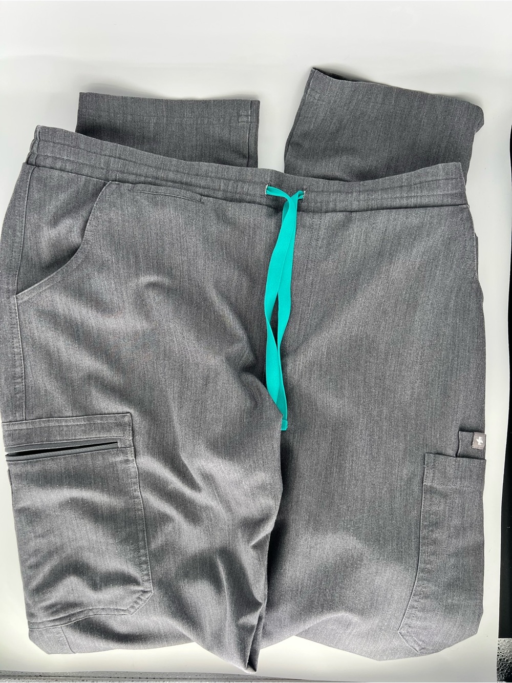 FIGS Technical Collection Scrub Pants Medium Tall M/T Gray Cargo Teal Drawstring